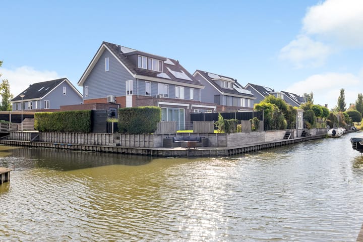 Photo 44 of Kuifeend 23