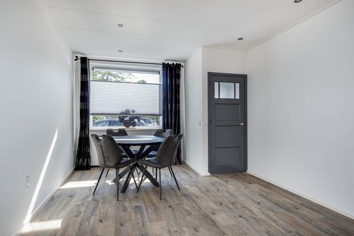 Foto 5 van Bloemenmarkt 3