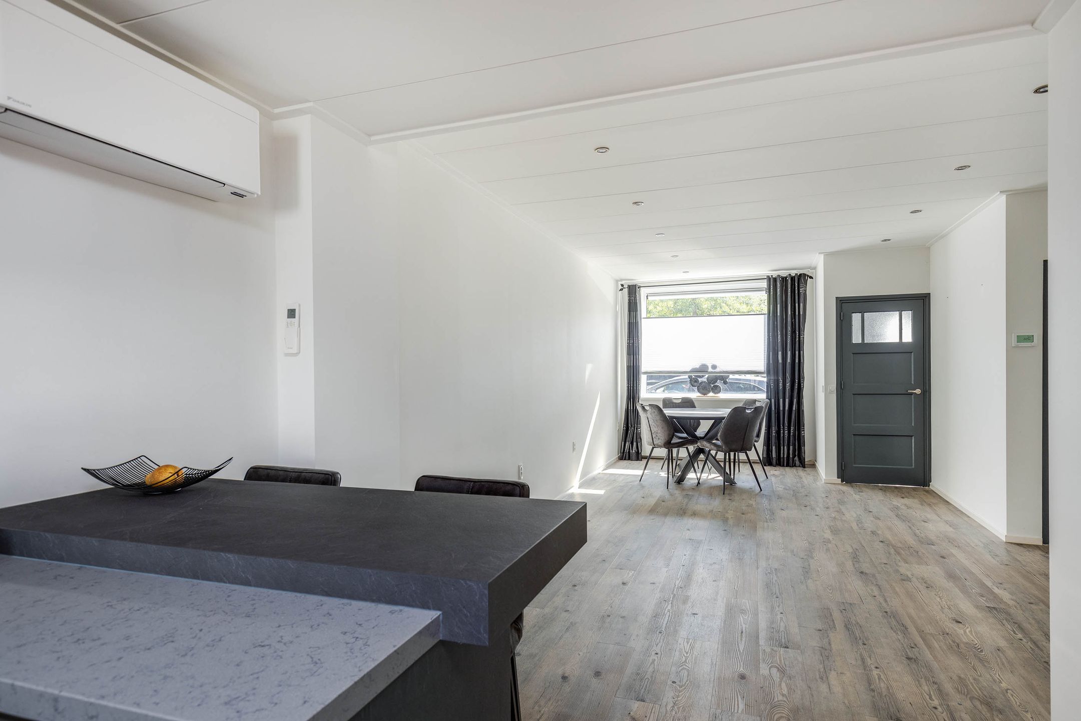 Foto 9 van Bloemenmarkt 3