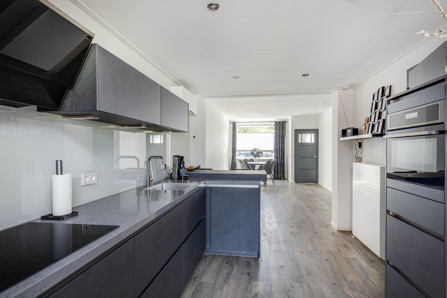 Foto 10 van Bloemenmarkt 3