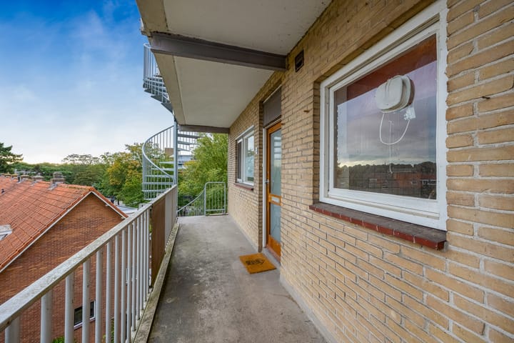 Photo 21 of Loosdrechtseweg 249