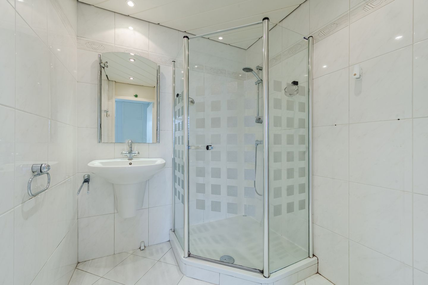 Photo 20 of Anjerstraat 168