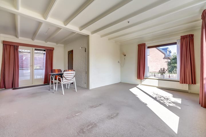 Foto 9 van Middelweg 2