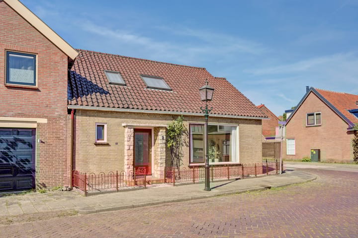 Foto 33 van Middelweg 2