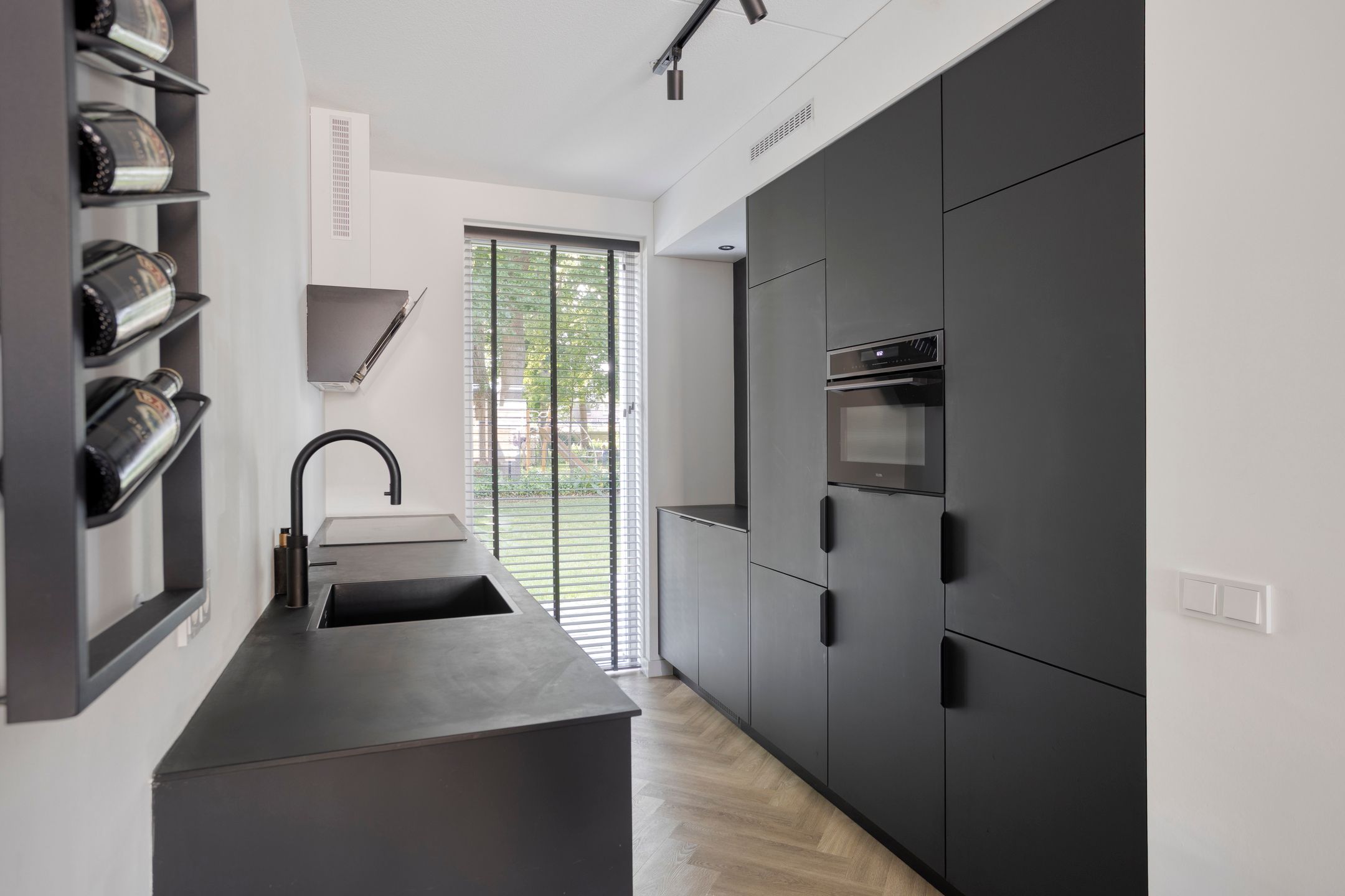 Foto 3 van Dahliahof 22