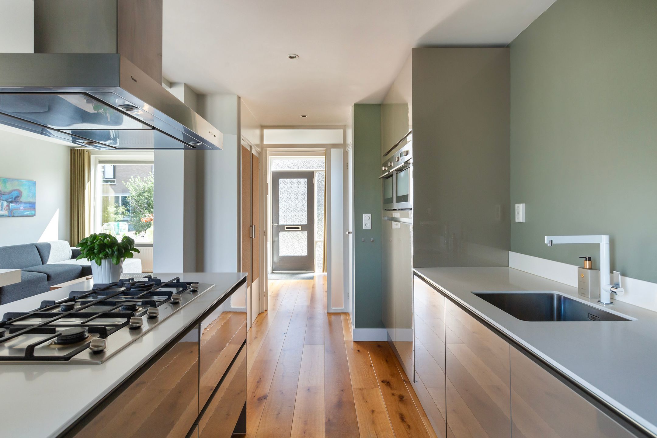 Photo 6 of Margrietstraat 27