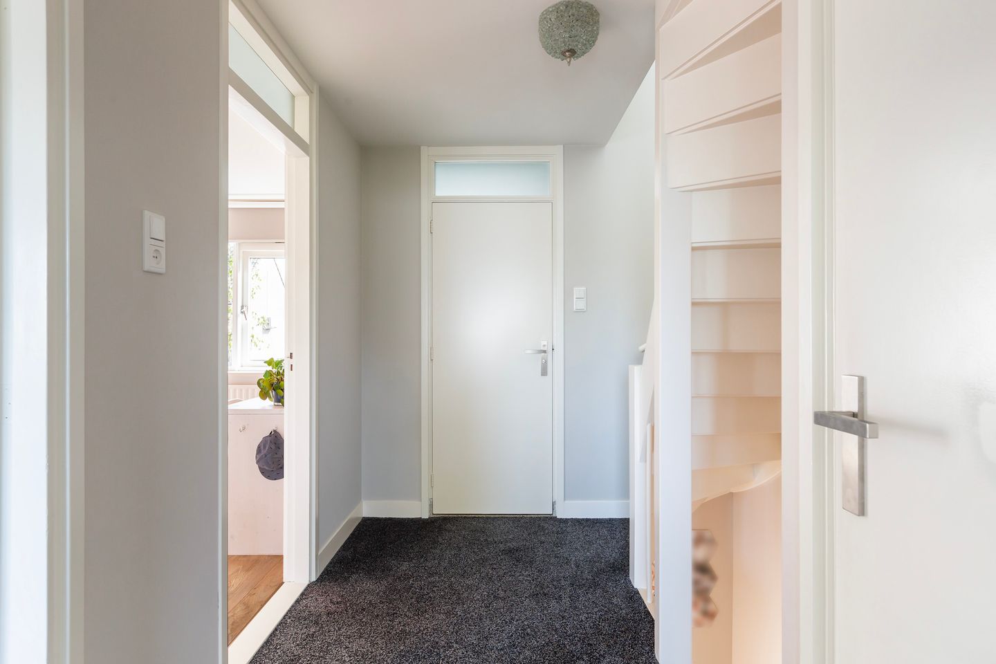 Photo 19 of Margrietstraat 27