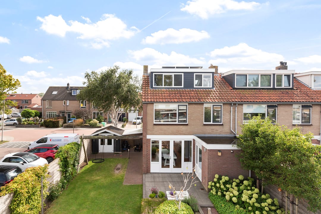 Photo 32 of Margrietstraat 27