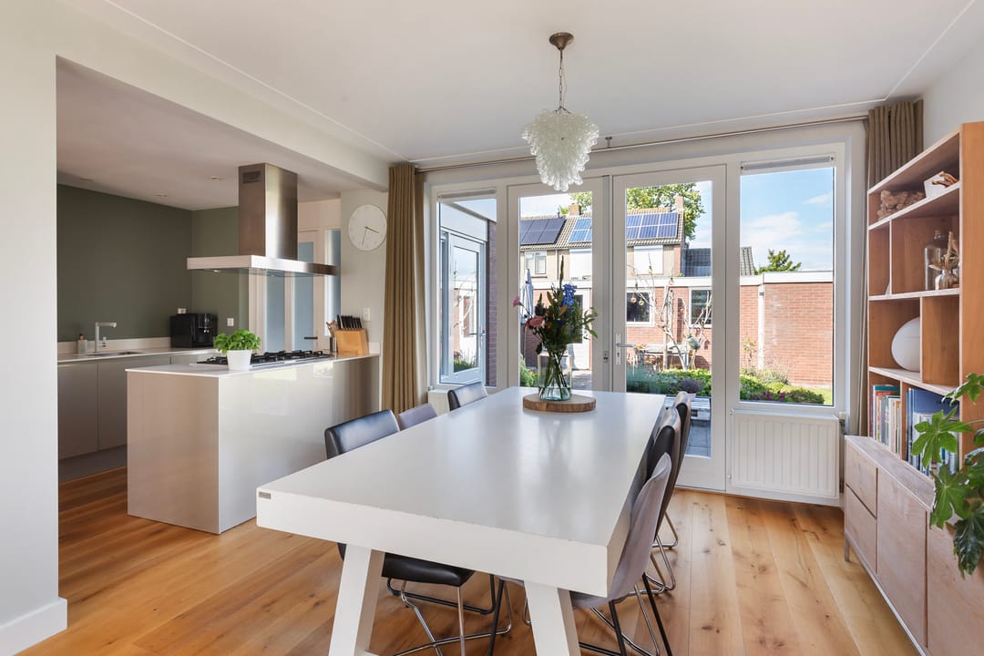 Photo 13 of Margrietstraat 27