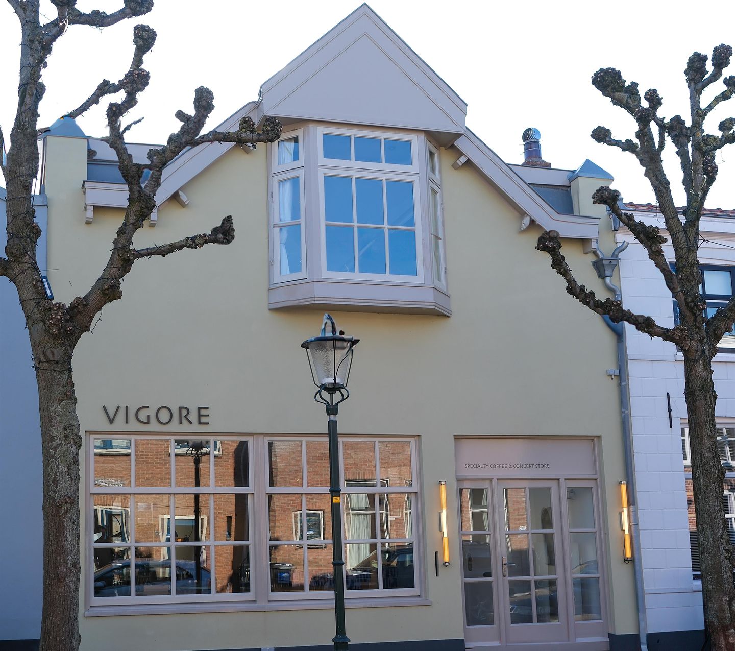 Bekijk foto 2 van Voorstraat 133