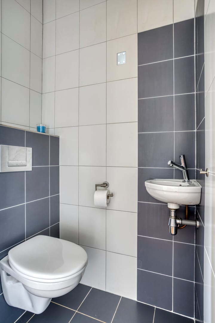 Photo 10 of Julianastraat 12