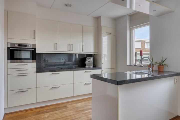 Foto 4 van Julianastraat 12