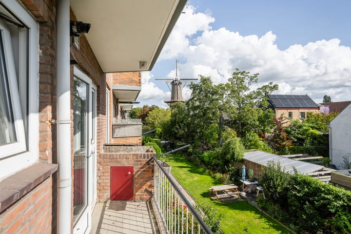 Photo 4 of Delftseveerweg 23-B