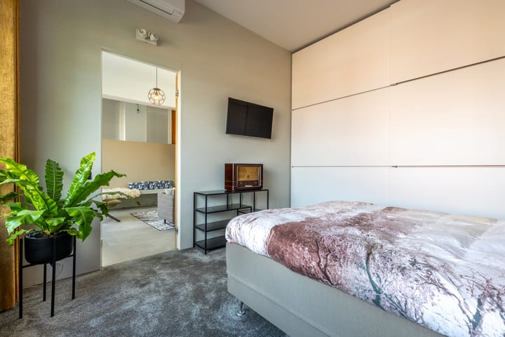 Photo 21 of Van Loenshof 8-E