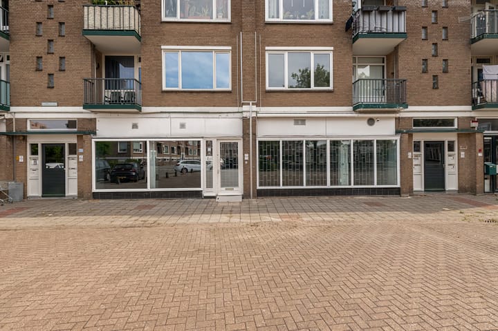 Graaf Waltgerlaan 25-27, Tiel