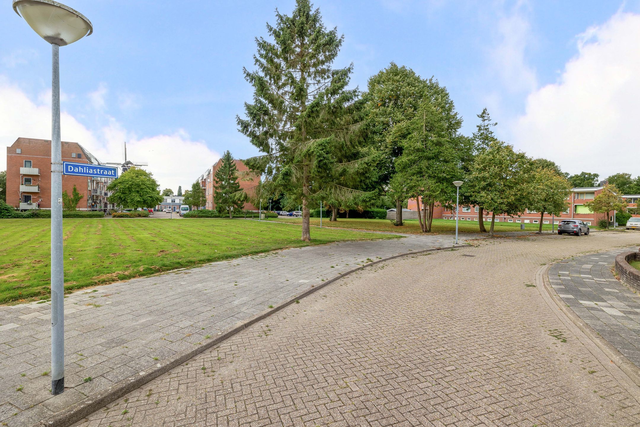 Foto 36 van Dahliastraat 13