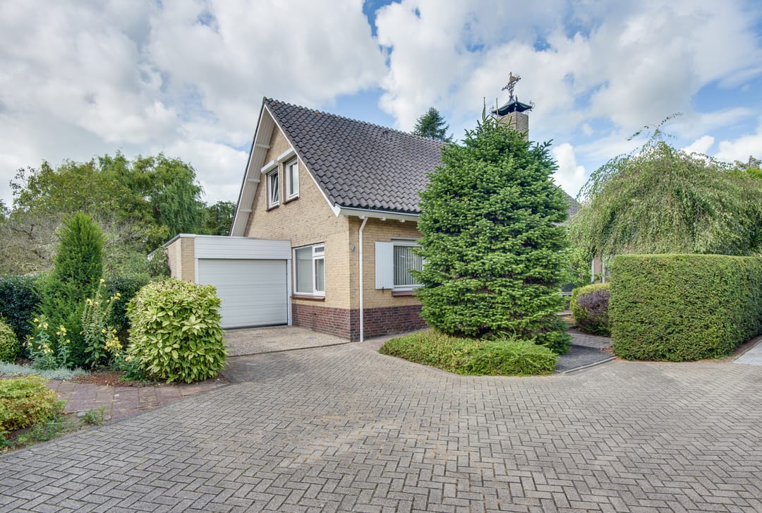 Foto 1 van Larikslaan 84