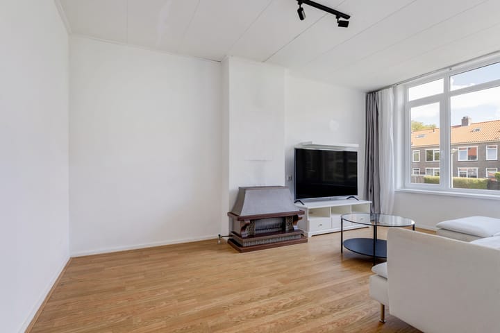 Photo 10 of Johan de Meesterstraat 10-A