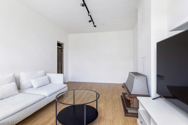 Photo 12 of Johan de Meesterstraat 10-A