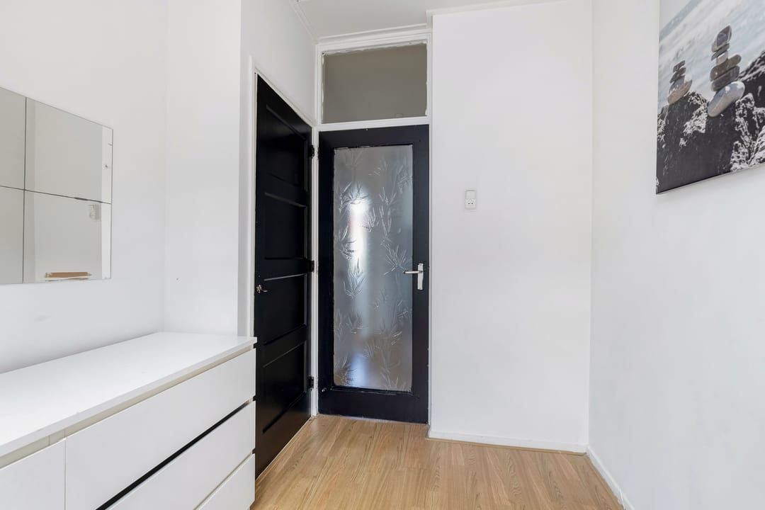 Photo 17 of Johan de Meesterstraat 10-A