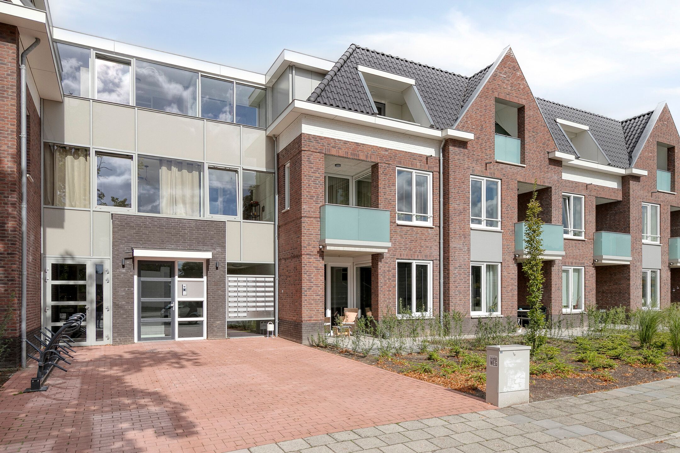 Photo 6 of Lagekerk 19