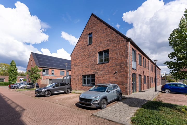 Photo 32 of Hof van Plettenburg 42