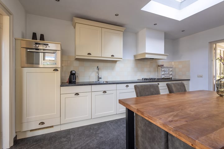 Foto 13 van St.Lambertusweg 75