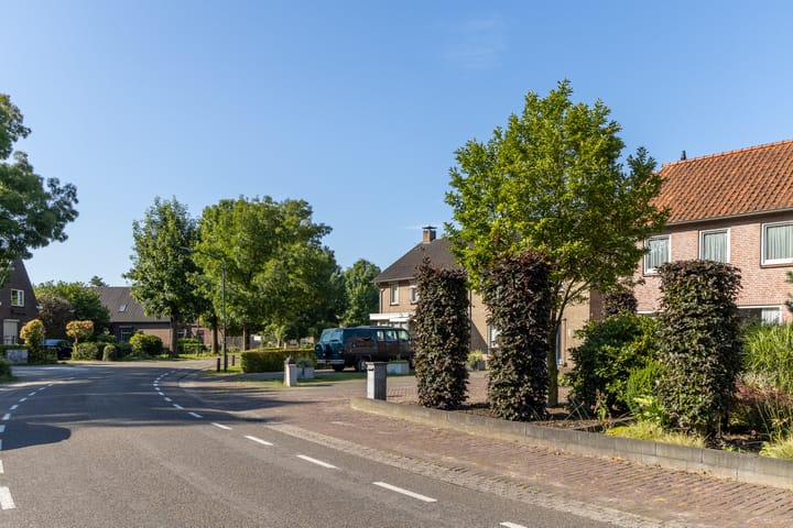 Foto 42 van St.Lambertusweg 75