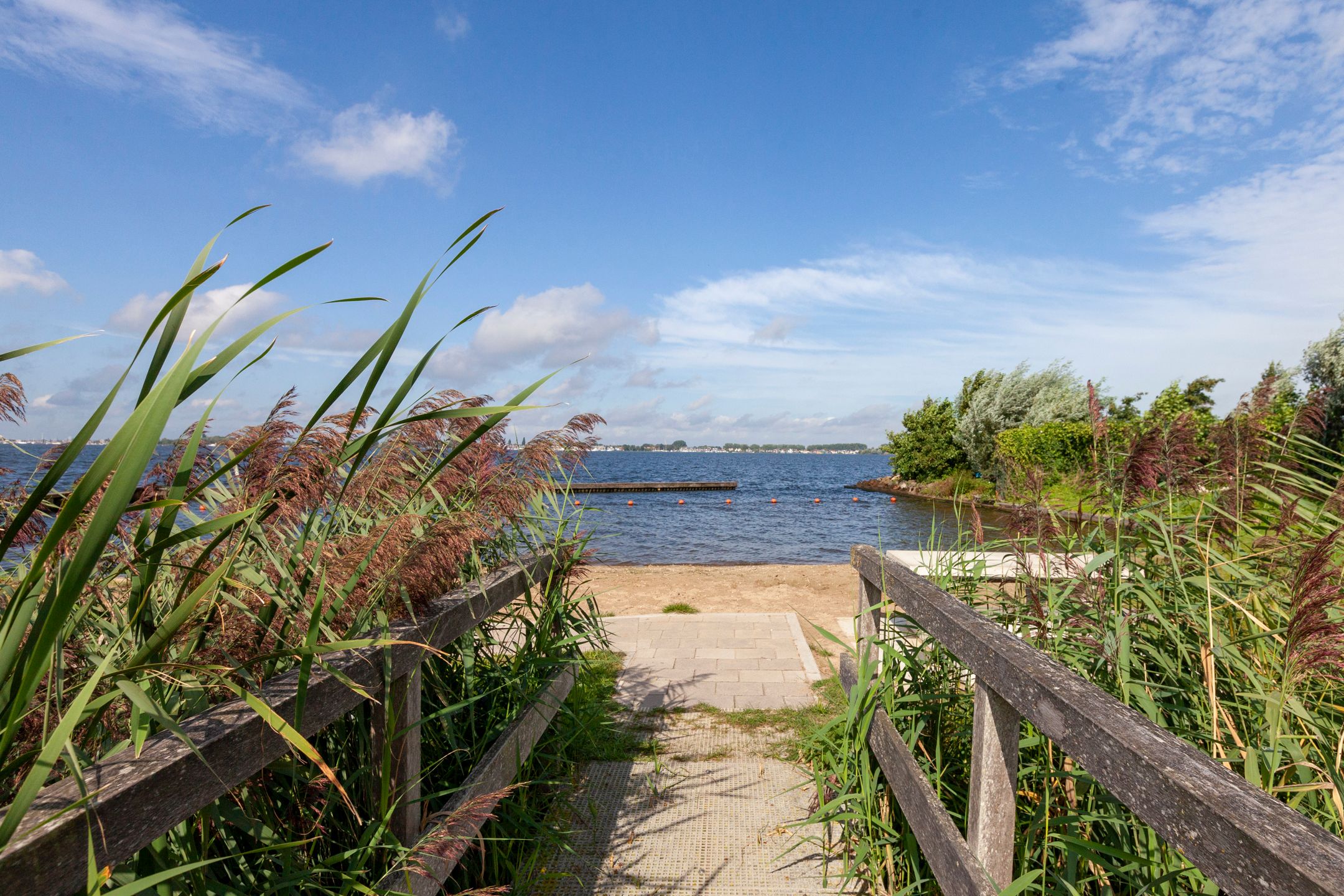 Foto 60 van Meerbon 8