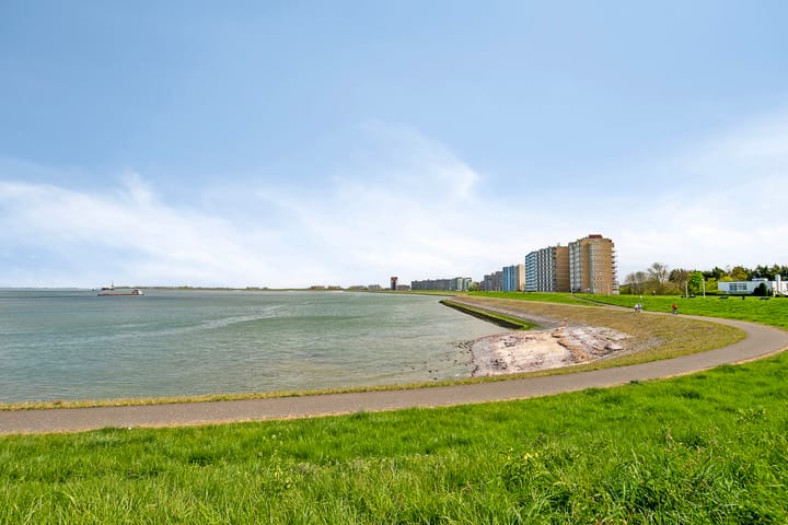 Photo 2 of Waterfront 320