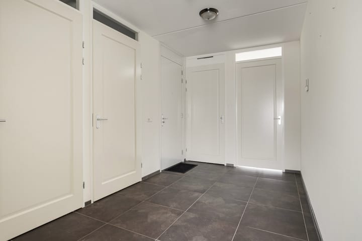 Foto 8 van Waterfront 320