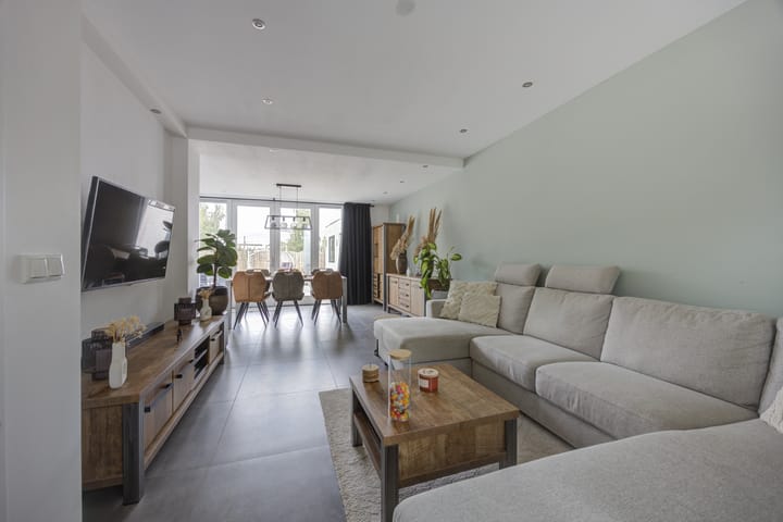 Foto 9 van Vaartweg 10