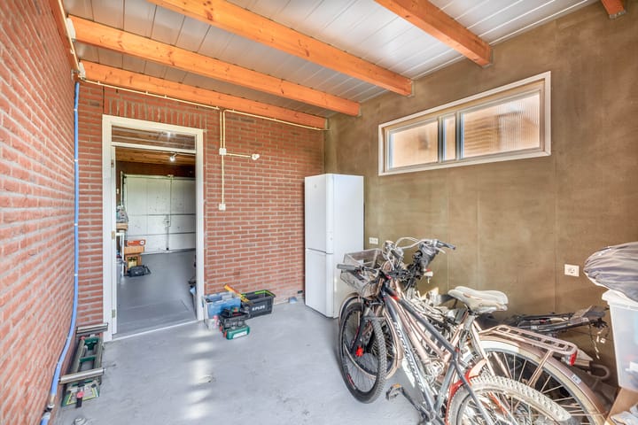 Foto 36 van Van Mieropstraat 23