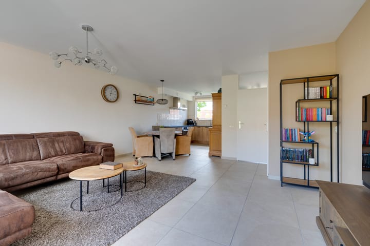 Photo 3 of Bandijk 70