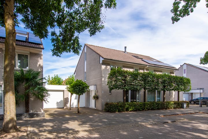 Foto 7 van Genemuidenstraat 11