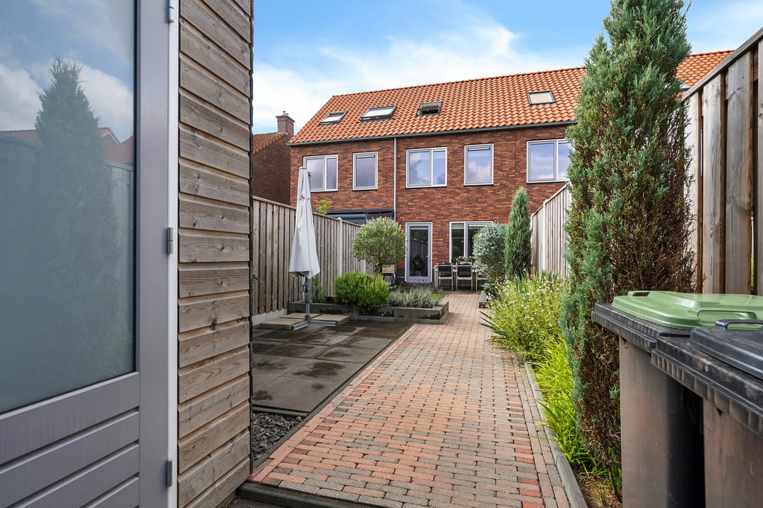 Photo 38 of Wicher Nijkampstraat 190