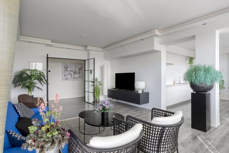 Meander 395 secondary image