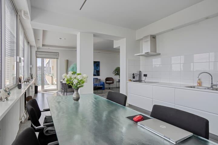 Photo 15 of Meander 395