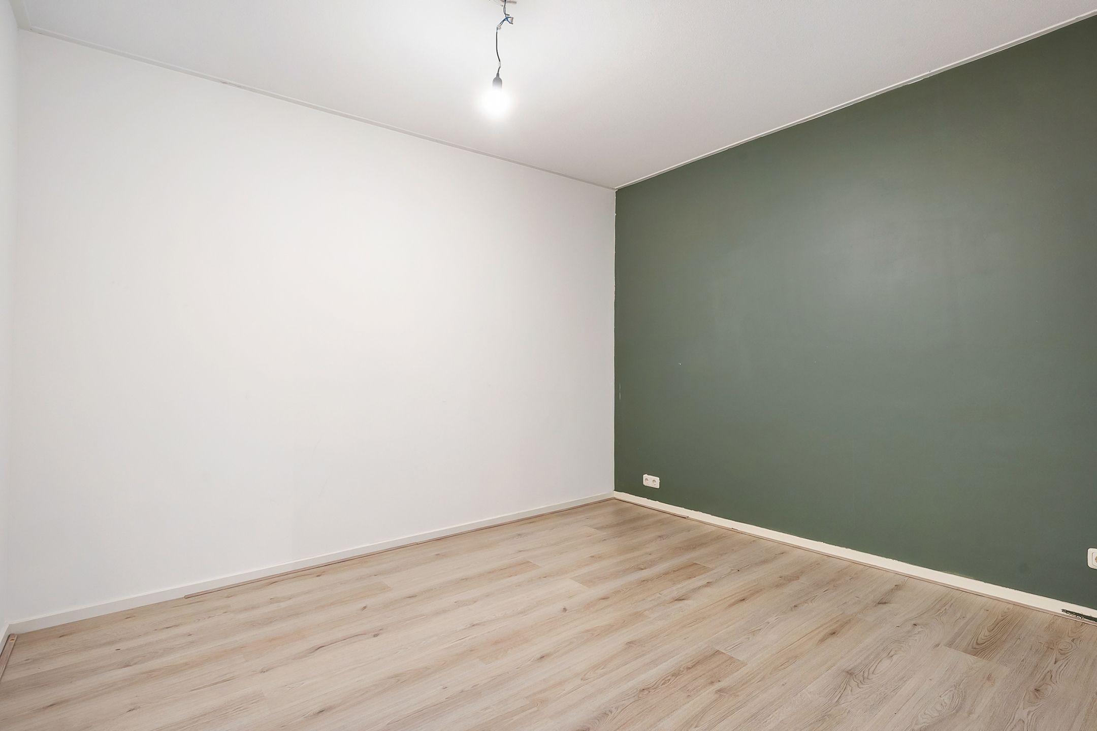 Photo 12 of Burgemeester van Riemsdijkstraat 7-A