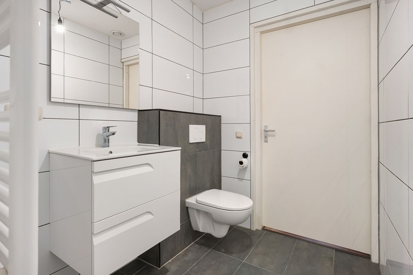 Photo 14 of Burgemeester van Riemsdijkstraat 7-A