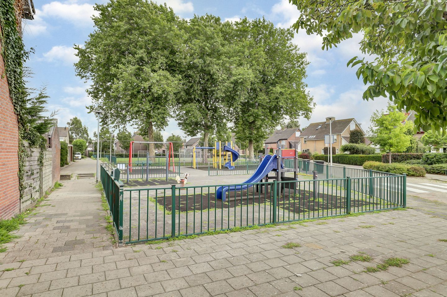 Photo 34 of Prins Bernhardstraat 3