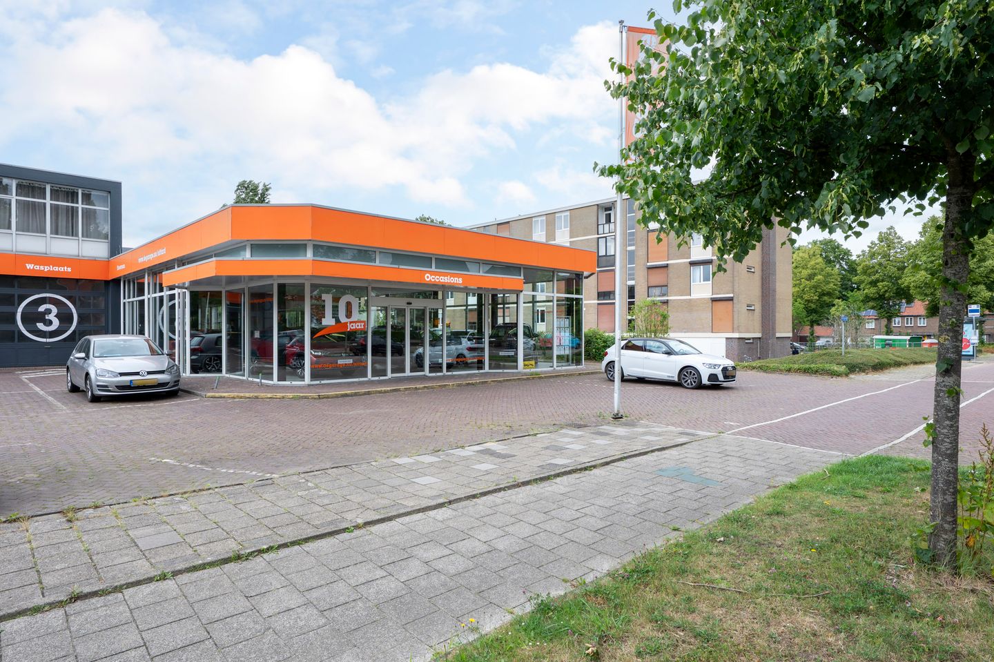 View photo 2 of Leyenbroekerweg 27-A