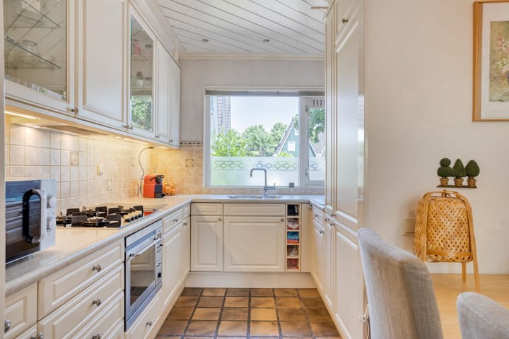 Foto 6 van Leliestraat 10