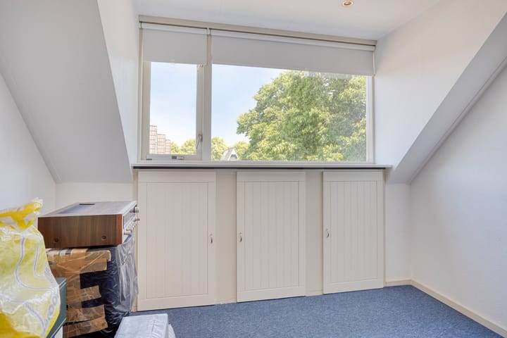 Foto 23 van Leliestraat 10