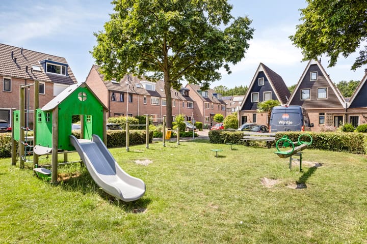 Foto 33 van Leliestraat 10