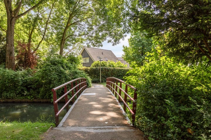 Foto 36 van Leliestraat 10