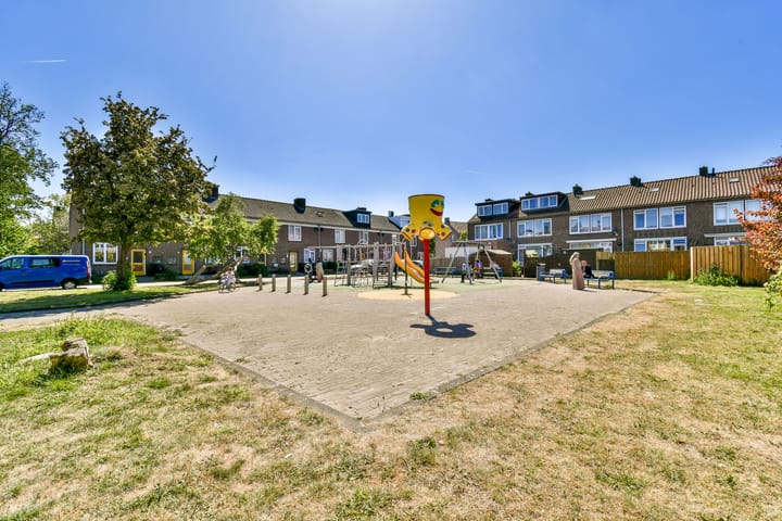 Foto 18 van Antony Moddermanstraat 65