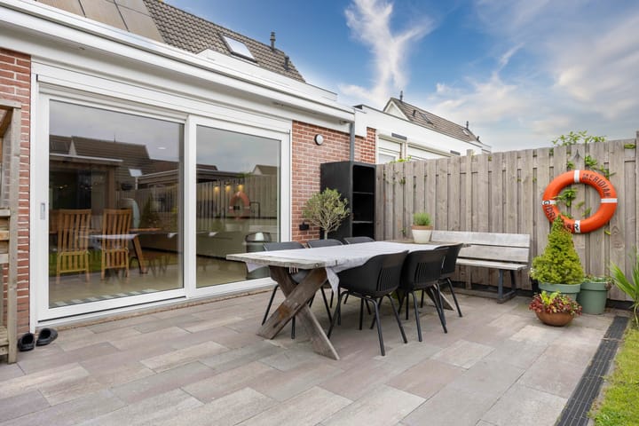 Foto 38 van Folkert Poststraat 6