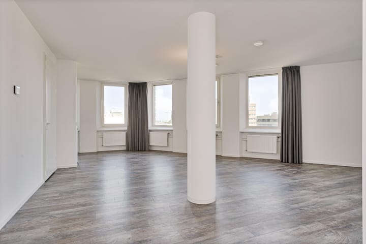 Photo 5 of Beverwijcksplaats 6-B3