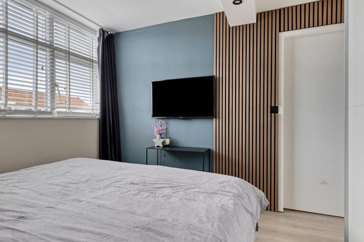 Photo 20 of Albertine Agnesstraat 19